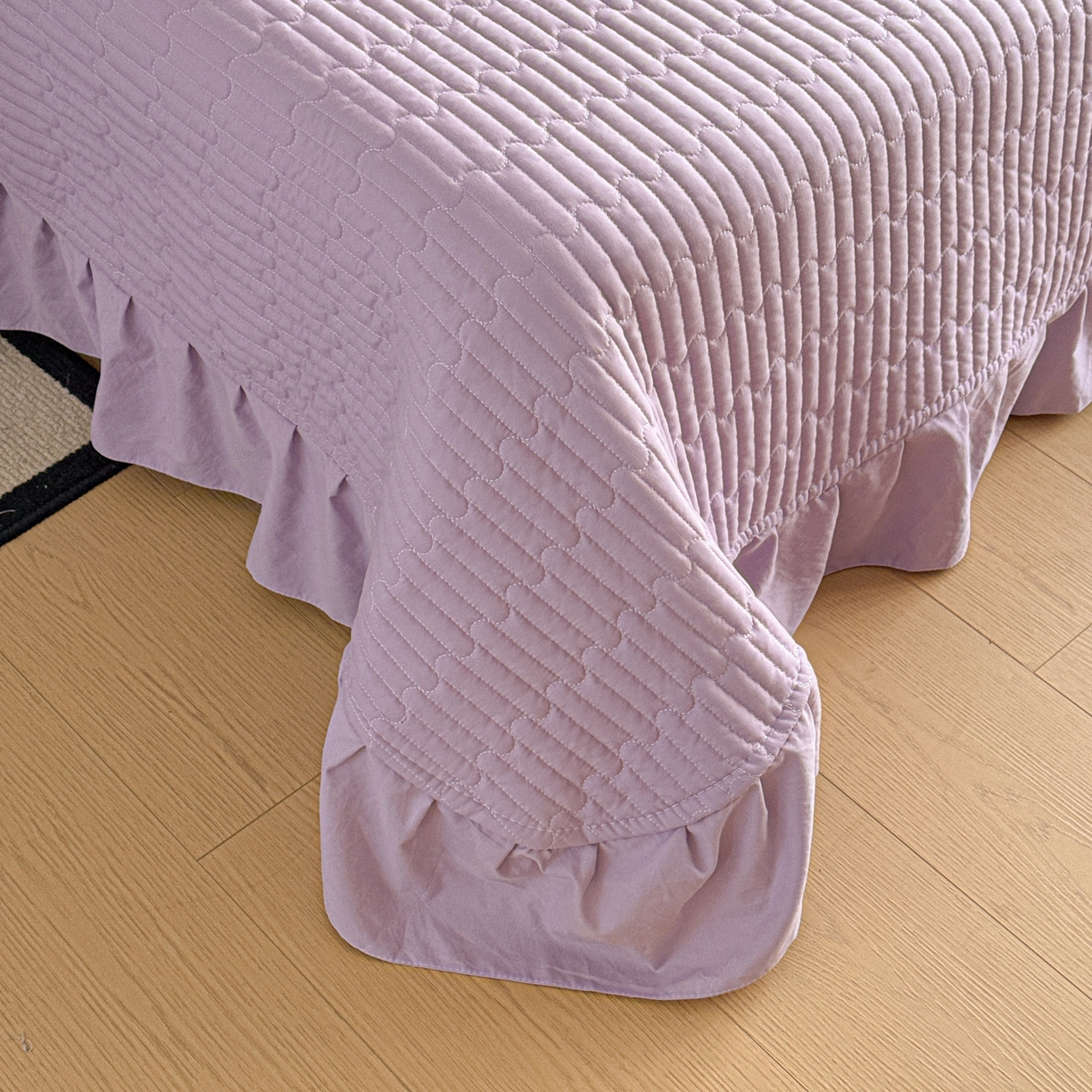 91家纺网 家纺一手货源 找家纺 富米莱（原臻工厂） 2026新款韩系古法韩国水洗棉云棉大布袋法式浪漫大花边床盖夏凉被床盖四件套 暮山紫