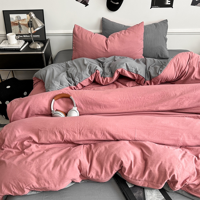 91家纺网 家纺一手货源 找家纺 梦卓家纺 2025爆款ins风超柔褶皱亲肤磨毛水洗棉四件套豆红浅灰