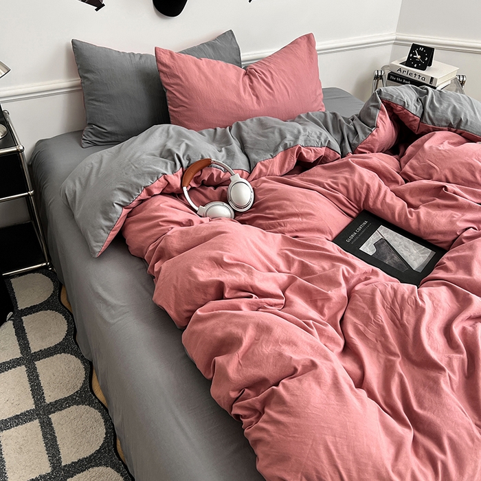 91家纺网 家纺一手货源 找家纺 梦卓家纺 2025爆款ins风超柔褶皱亲肤磨毛水洗棉四件套豆红浅灰