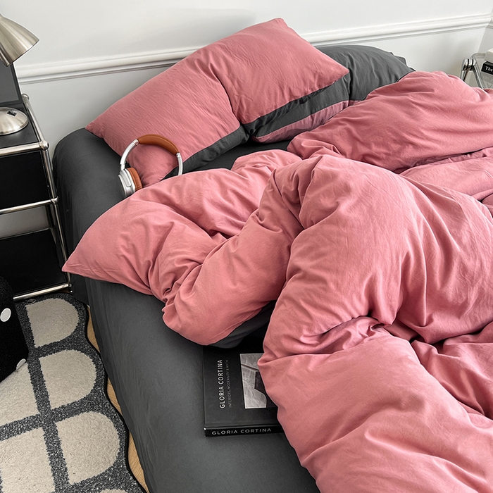 91家纺网 家纺一手货源 找家纺 梦卓家纺 2025爆款ins风超柔褶皱亲肤磨毛水洗棉四件套豆红深灰