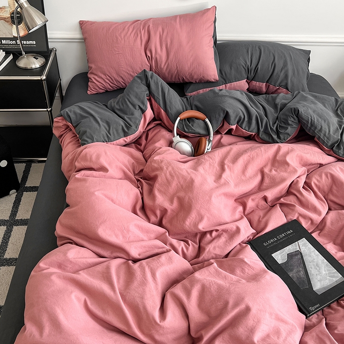 91家纺网 家纺一手货源 找家纺 梦卓家纺 2025爆款ins风超柔褶皱亲肤磨毛水洗棉四件套豆红深灰