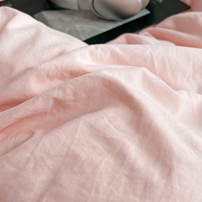 91家纺网 家纺一手货源 找家纺 梦卓家纺 2025爆款ins风超柔褶皱亲肤磨毛水洗棉四件套奶油粉