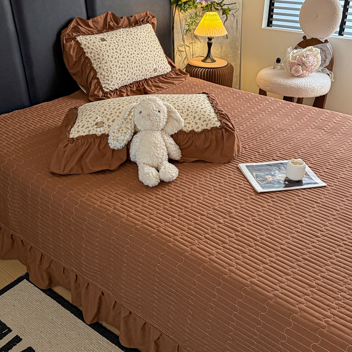 91家纺网 家纺一手货源 找家纺 富米莱（原臻工厂） 2026新款韩系古法韩国水洗棉云棉大布袋法式浪漫大花边床盖夏凉被床盖四件套 奶油兔