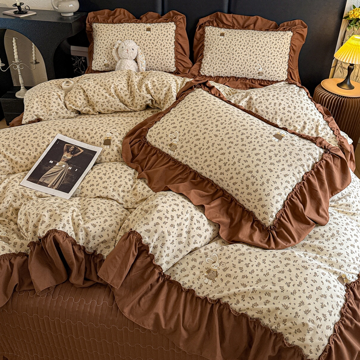 91家纺网 家纺一手货源 找家纺 富米莱（原臻工厂） 2026新款韩系古法韩国水洗棉云棉大布袋法式浪漫大花边床盖夏凉被床盖四件套 奶油兔