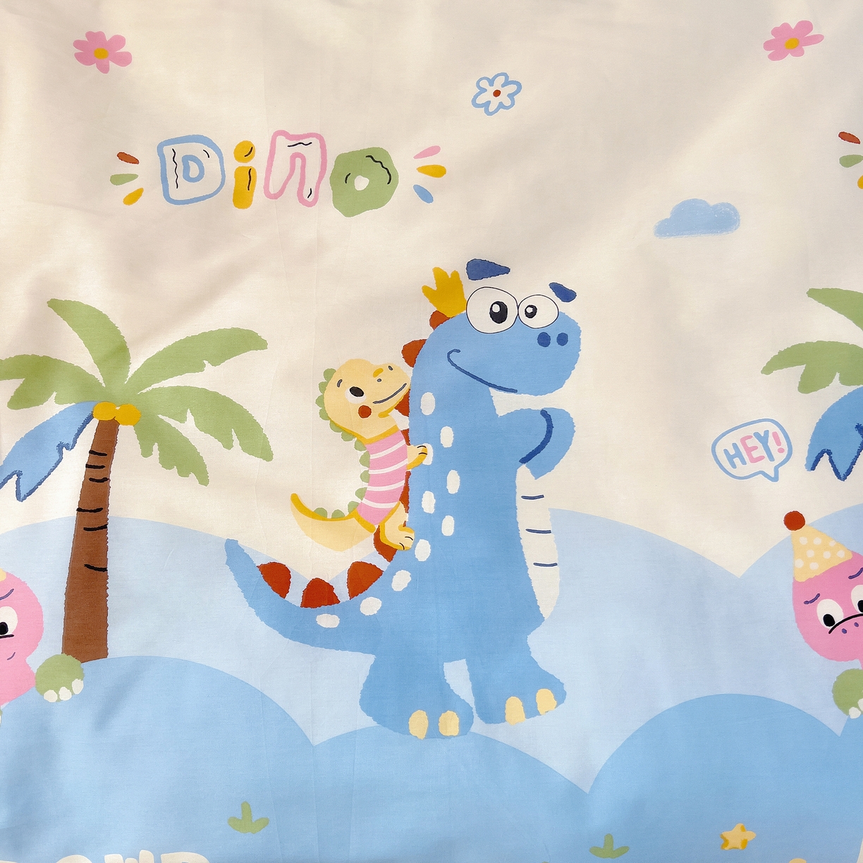 91家纺网 家纺一手货源 找家纺 御棉坊 2026新款AB版全棉纯棉印花幼儿园三件套儿童午睡被宝宝入园含芯多件套 库克恐龙-蓝