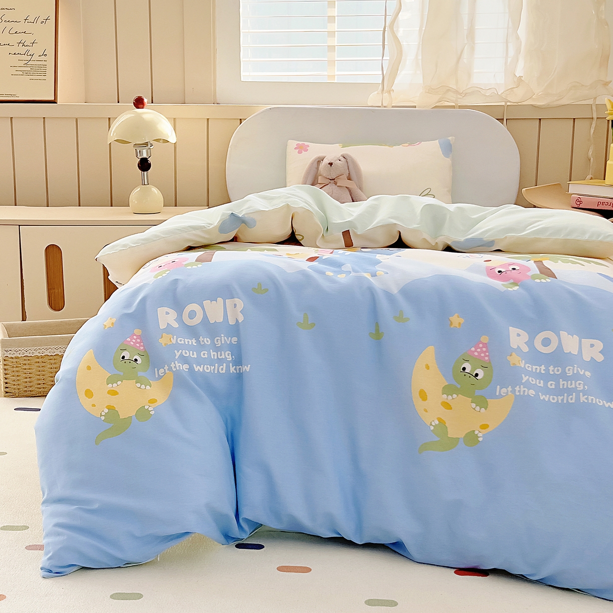 91家纺网 家纺一手货源 找家纺 御棉坊 2026新款AB版全棉纯棉印花幼儿园三件套儿童午睡被宝宝入园含芯多件套 库克恐龙-蓝