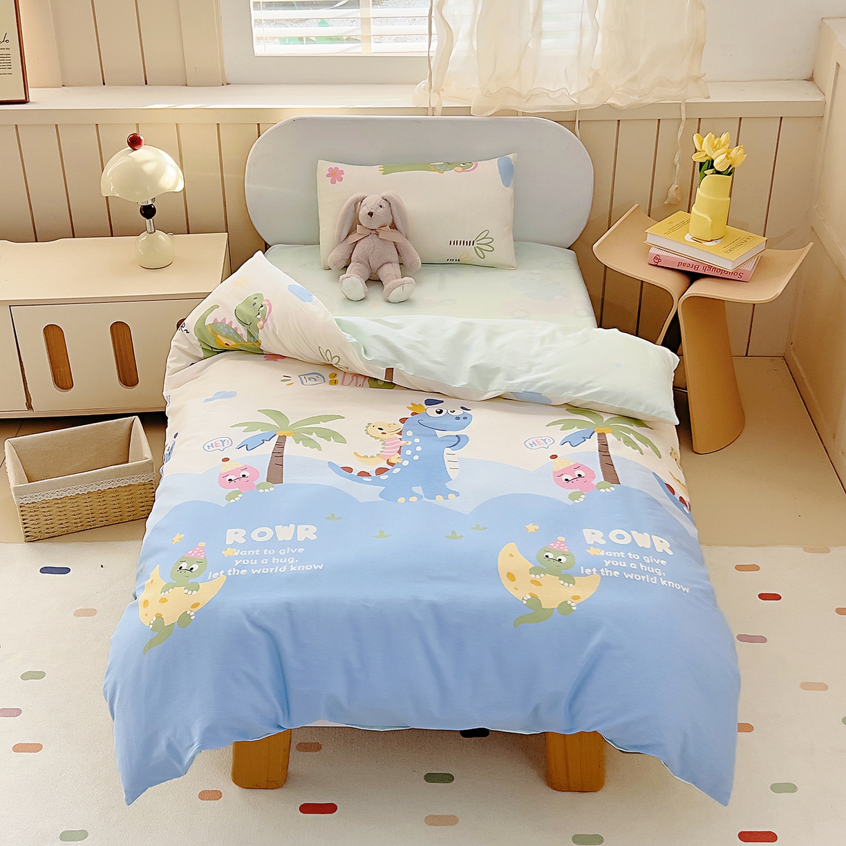 91家纺网 家纺一手货源 找家纺 御棉坊 2026新款AB版全棉纯棉印花幼儿园三件套儿童午睡被宝宝入园含芯多件套 库克恐龙-蓝