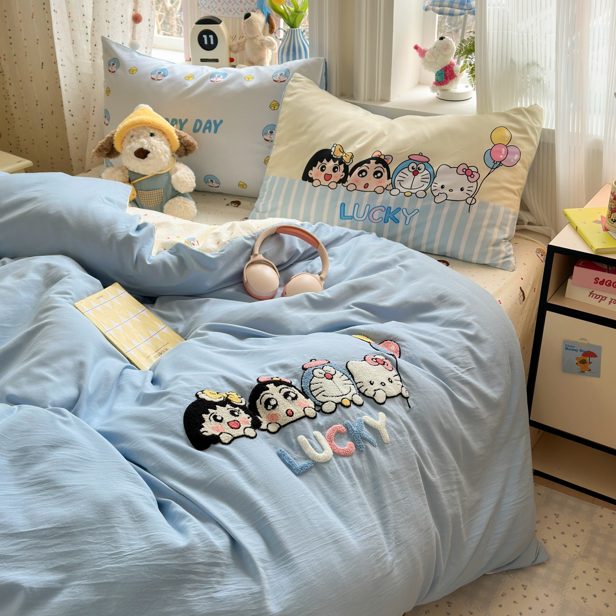 91家纺网 家纺一手货源 找家纺 一霖家纺 2026新款云朵棉毛巾绣小清新猫咪系列四件套 百变哆啦