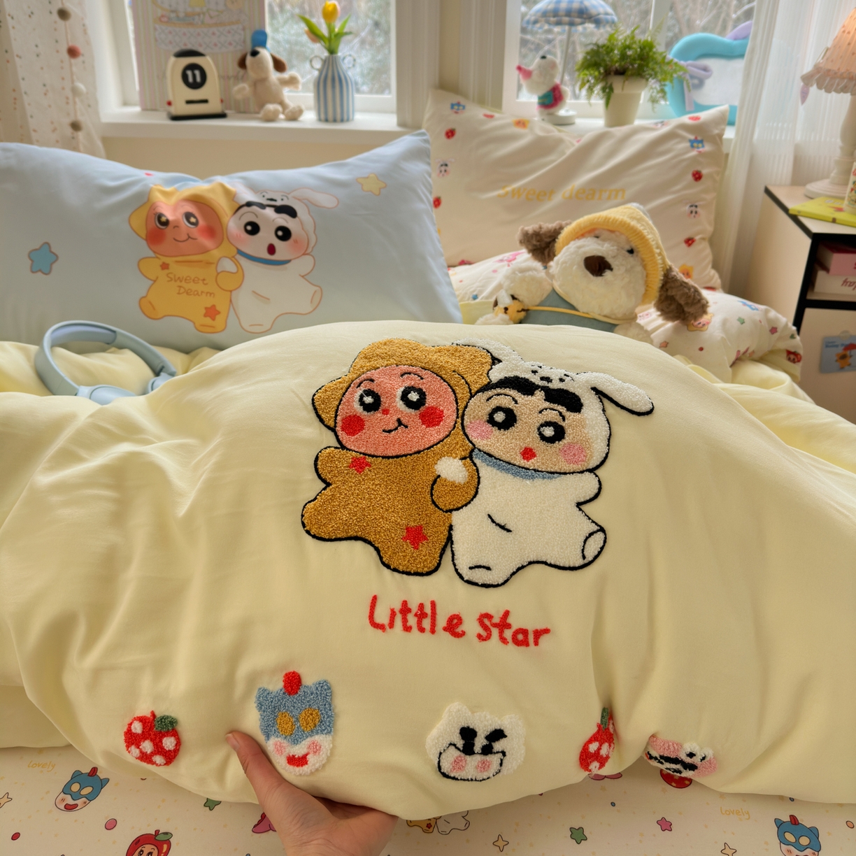 91家纺网 家纺一手货源 找家纺 一霖家纺 2026新款云朵棉毛巾绣小清新猫咪系列四件套 蜡笔星星