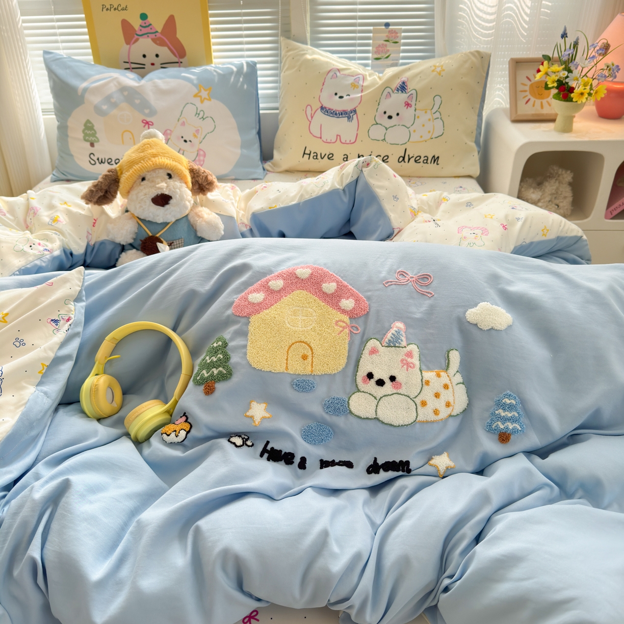 91家纺网 家纺一手货源 找家纺 一霖家纺 2026新款云朵棉毛巾绣小清新猫咪系列四件套 汪汪碎碎念