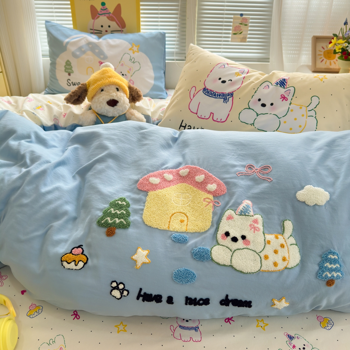 91家纺网 家纺一手货源 找家纺 一霖家纺 2026新款云朵棉毛巾绣小清新猫咪系列四件套 汪汪碎碎念