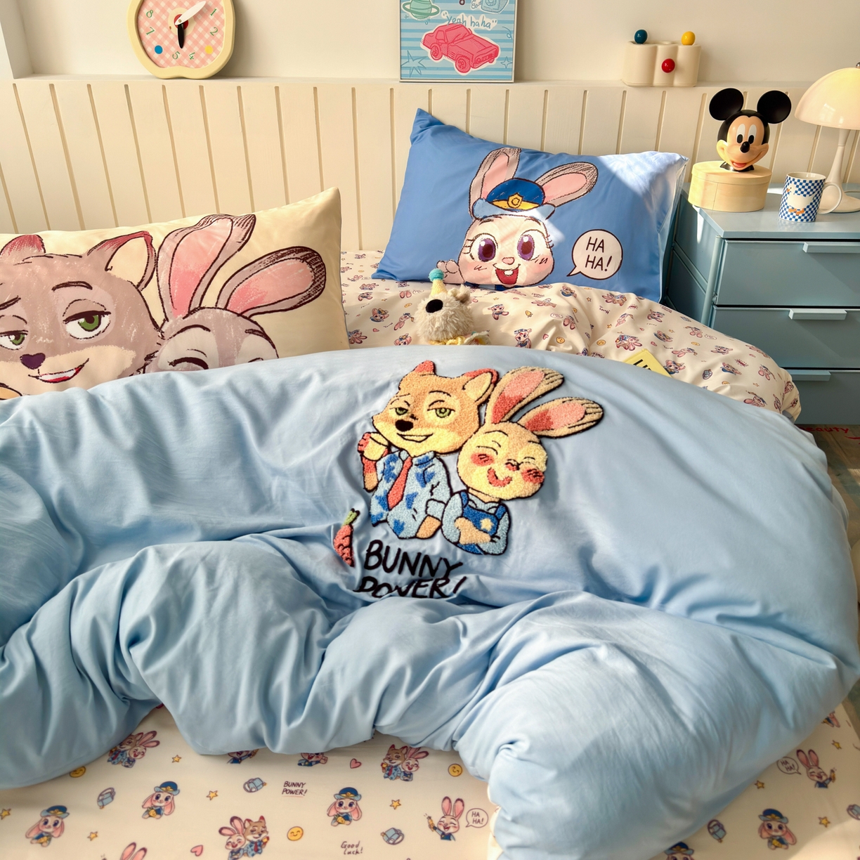 一霖家纺 2026新款云朵棉毛巾绣小清新猫咪系列四件套 心动朱迪