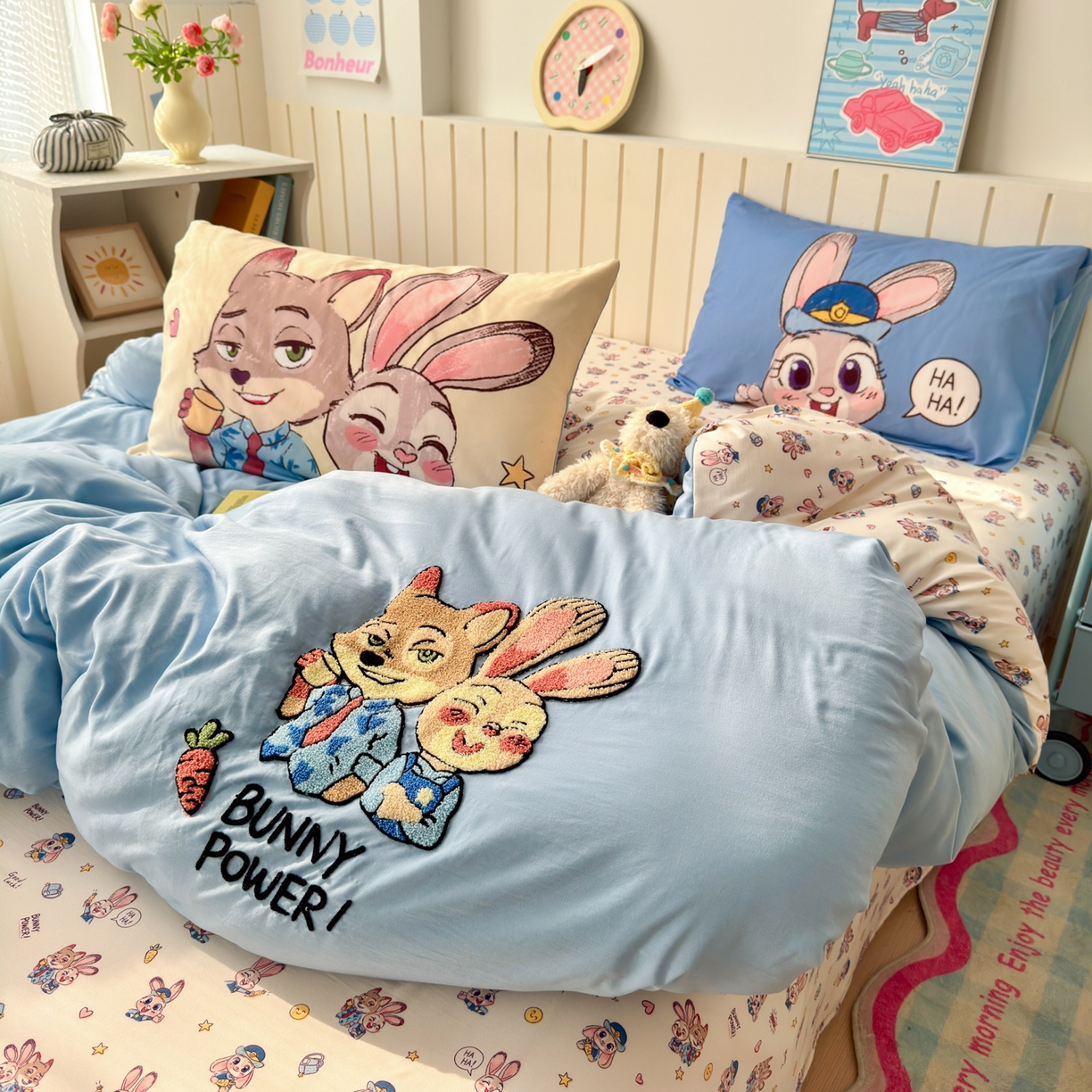 91家纺网 家纺一手货源 找家纺 一霖家纺 2026新款云朵棉毛巾绣小清新猫咪系列四件套 心动朱迪