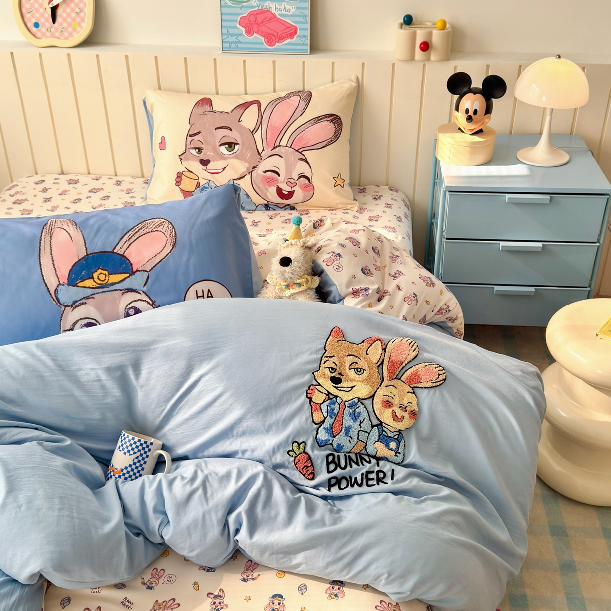 91家纺网 家纺一手货源 找家纺 一霖家纺 2026新款云朵棉毛巾绣小清新猫咪系列四件套 心动朱迪