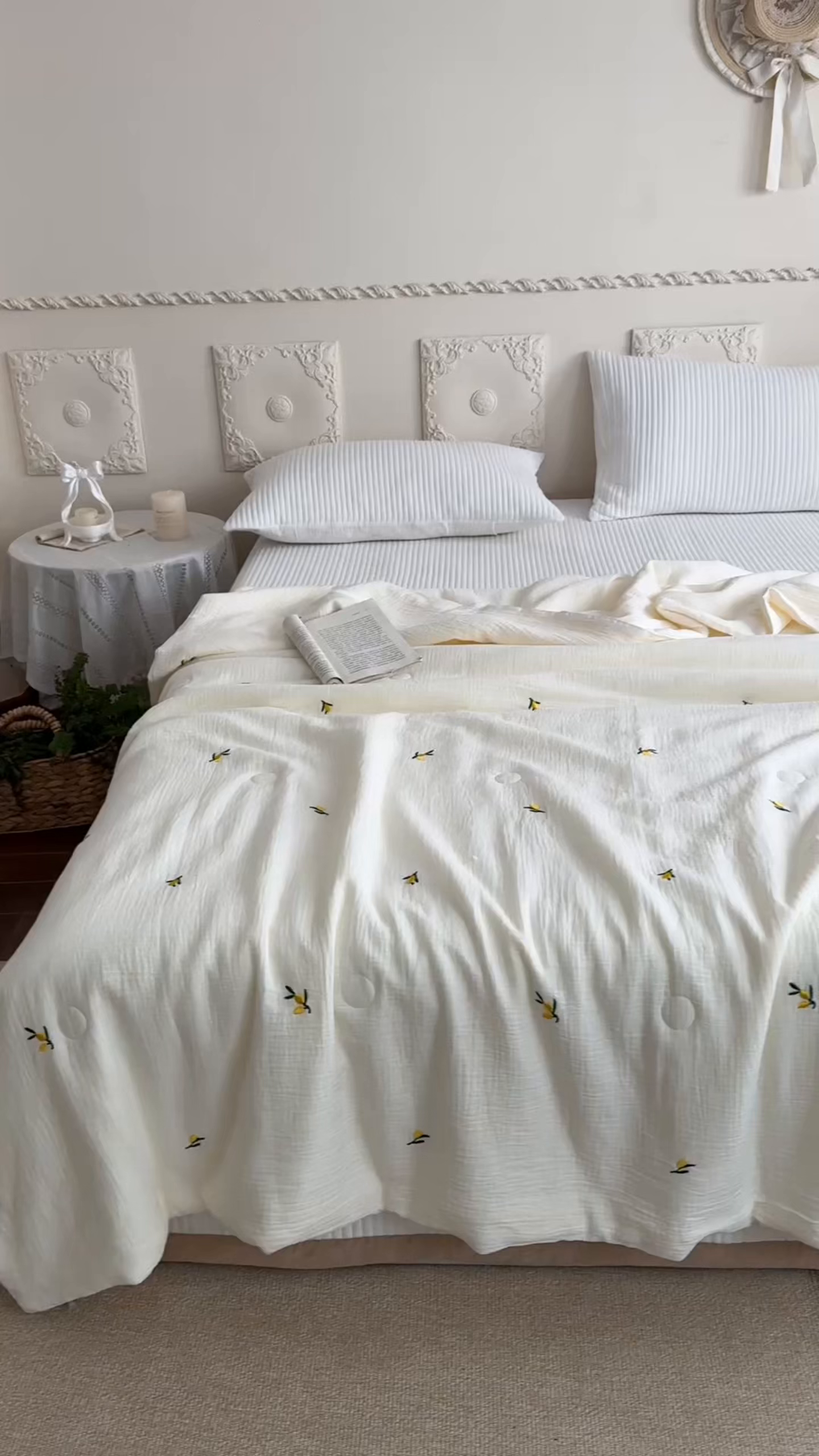 91家纺网 家纺一手货源 找家纺 宇航家纺 2026新款全棉纯棉皱皱纱刺绣款夏被夏凉被空调被床盖四件套 枇杷叶