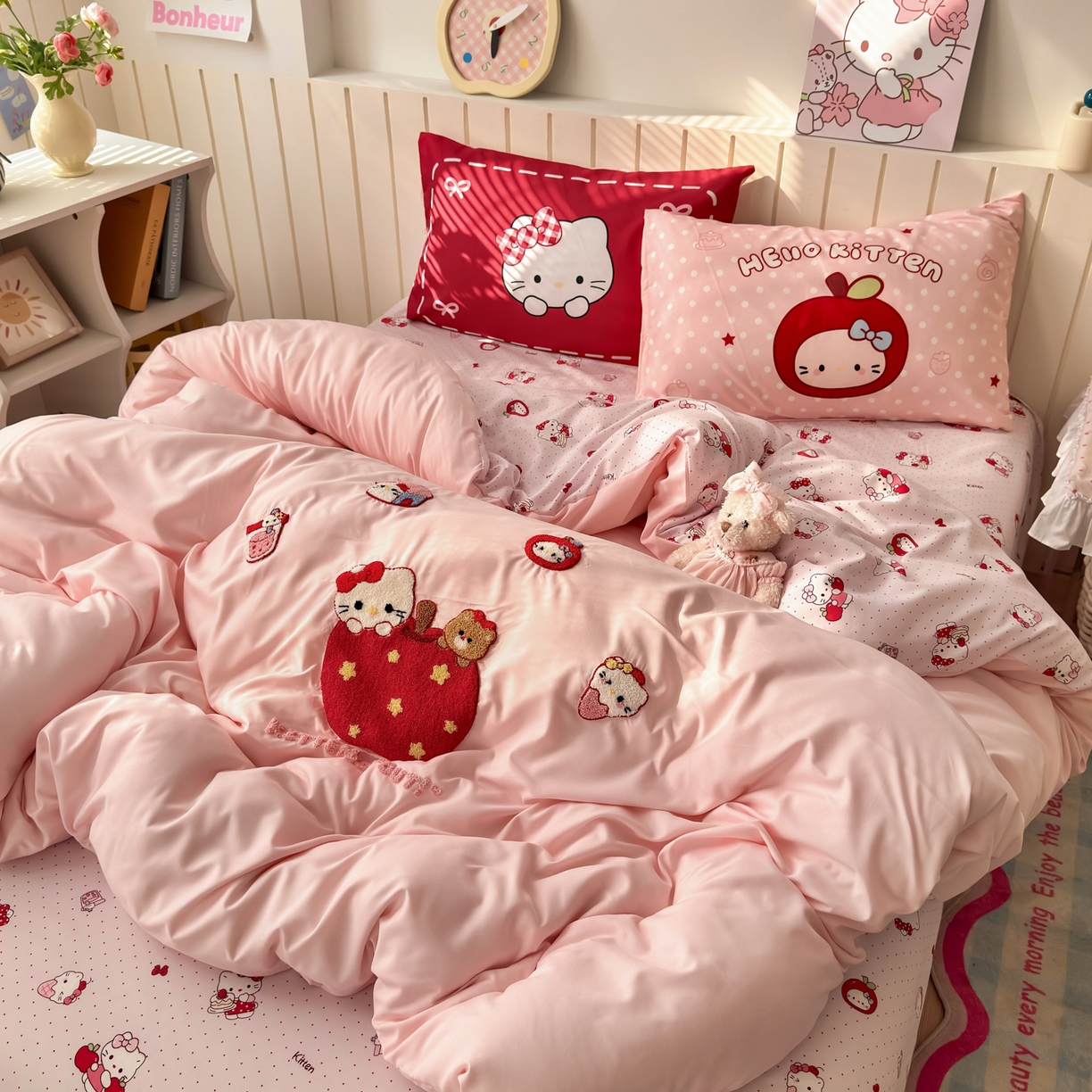 91家纺网 家纺一手货源 找家纺 一霖家纺 2026新款云朵棉毛巾绣小清新猫咪系列四件套 星星苹果猫