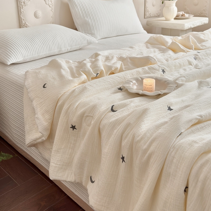 91家纺网 家纺一手货源 找家纺 宇航家纺 2026新款全棉纯棉皱皱纱刺绣款夏被夏凉被空调被床盖四件套 星眠