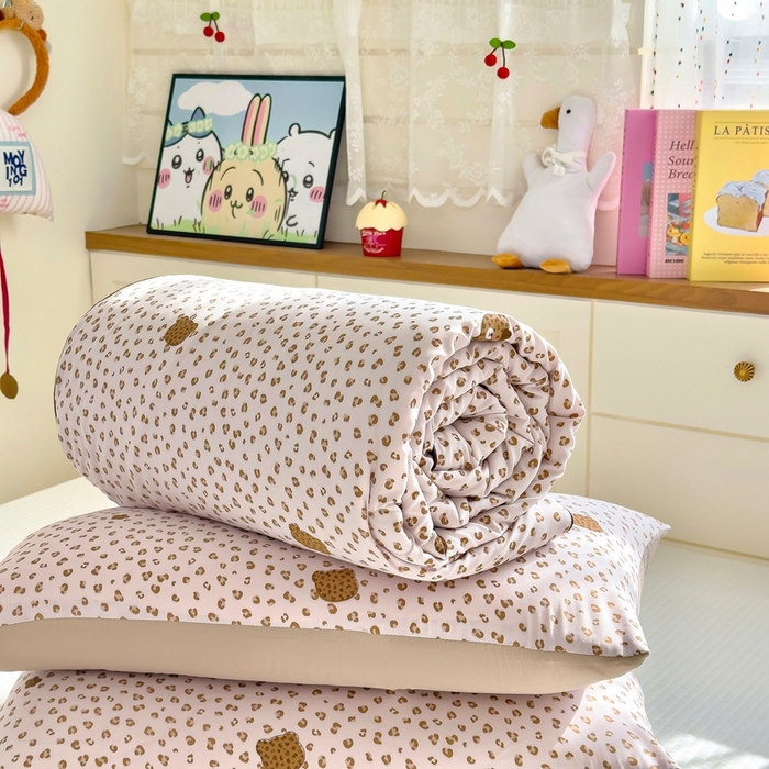 91家纺网 家纺一手货源 找家纺 金蕊阁 2025新款A类水洗双层纱夏被大豆夏被夏凉被空调被豹纹熊