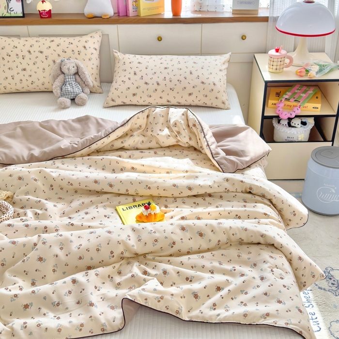 91家纺网 家纺一手货源 找家纺 金蕊阁 2025新款A类水洗双层纱夏被大豆夏被夏凉被空调被花落雨