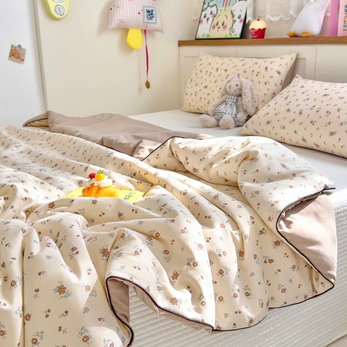 91家纺网 家纺一手货源 找家纺 金蕊阁 2025新款A类水洗双层纱夏被大豆夏被夏凉被空调被花落雨