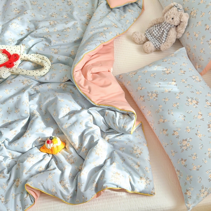 91家纺网 家纺一手货源 找家纺 金蕊阁 2025新款A类水洗双层纱夏被大豆夏被夏凉被空调被花漾鲸落