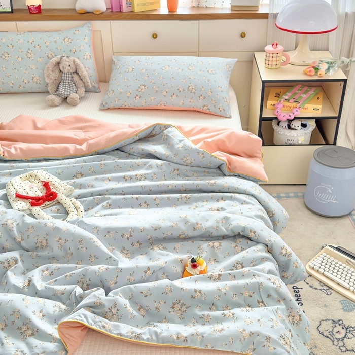 91家纺网 家纺一手货源 找家纺 金蕊阁 2025新款A类水洗双层纱夏被大豆夏被夏凉被空调被花漾鲸落