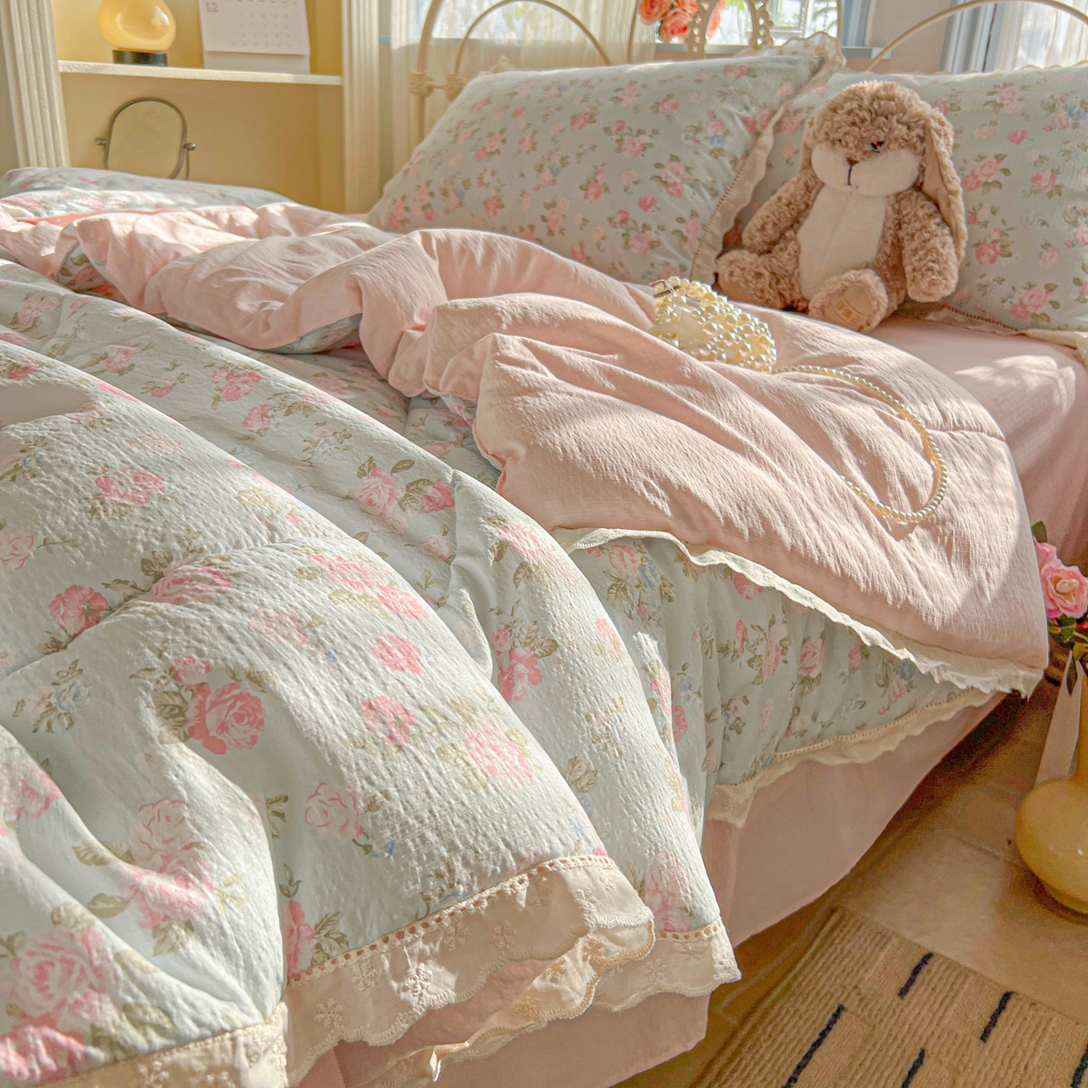 91家纺网 家纺一手货源 找家纺 （总）罗亿家纺 2026新款全棉镂空花边云感双层纱夏被四件套