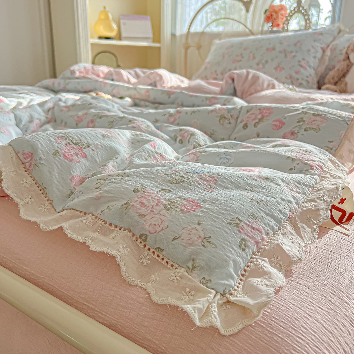 91家纺网 家纺一手货源 找家纺 （总）罗亿家纺 2026新款全棉镂空花边云感双层纱夏被四件套