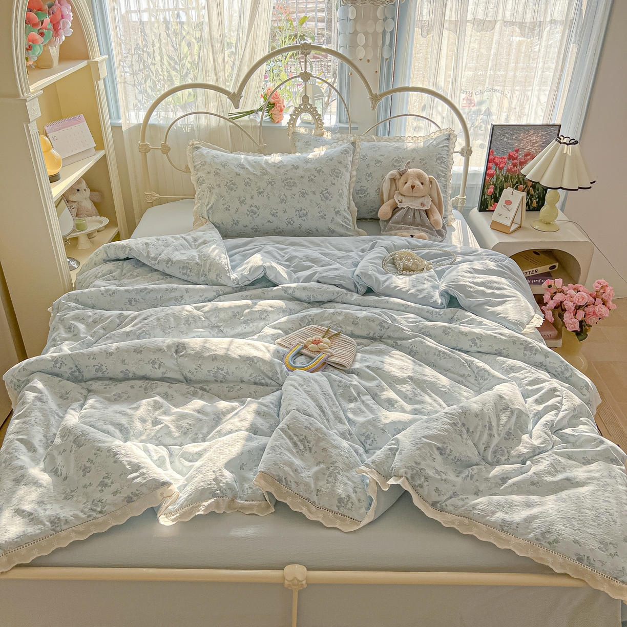 91家纺网 家纺一手货源 找家纺 罗亿家纺 2026新款全棉镂空花边云感双层纱夏被四件套 蓝萱