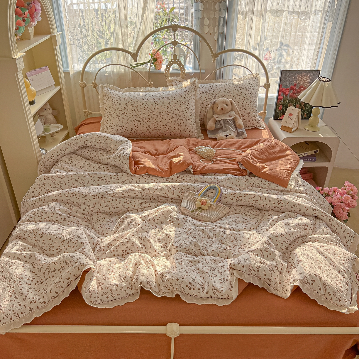 91家纺网 家纺一手货源 找家纺 罗亿家纺 2026新款全棉镂空花边云感双层纱夏被四件套 枝蔓