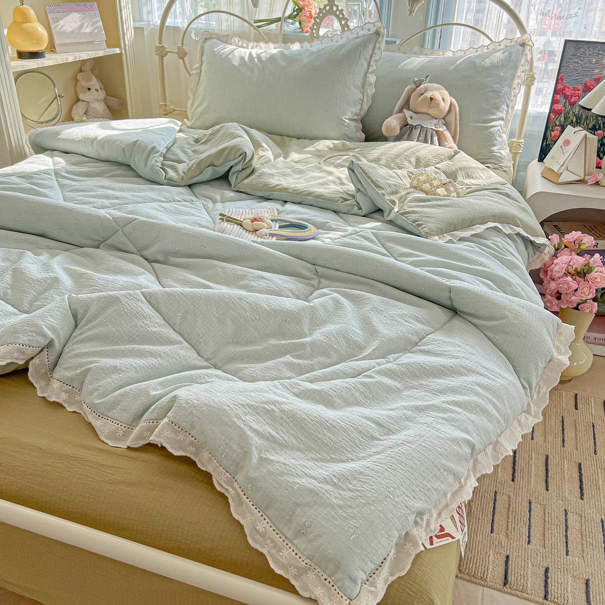 91家纺网 家纺一手货源 找家纺 罗亿家纺 2026新款全棉镂空花边云感双层纱夏被四件套 简夏