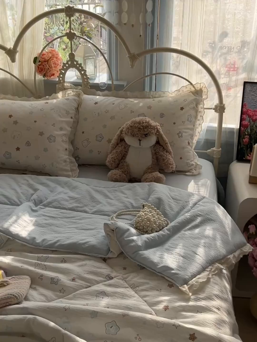 91家纺网 家纺一手货源 找家纺 罗亿家纺 2026新款全棉镂空花边云感双层纱夏被四件套 星星兔