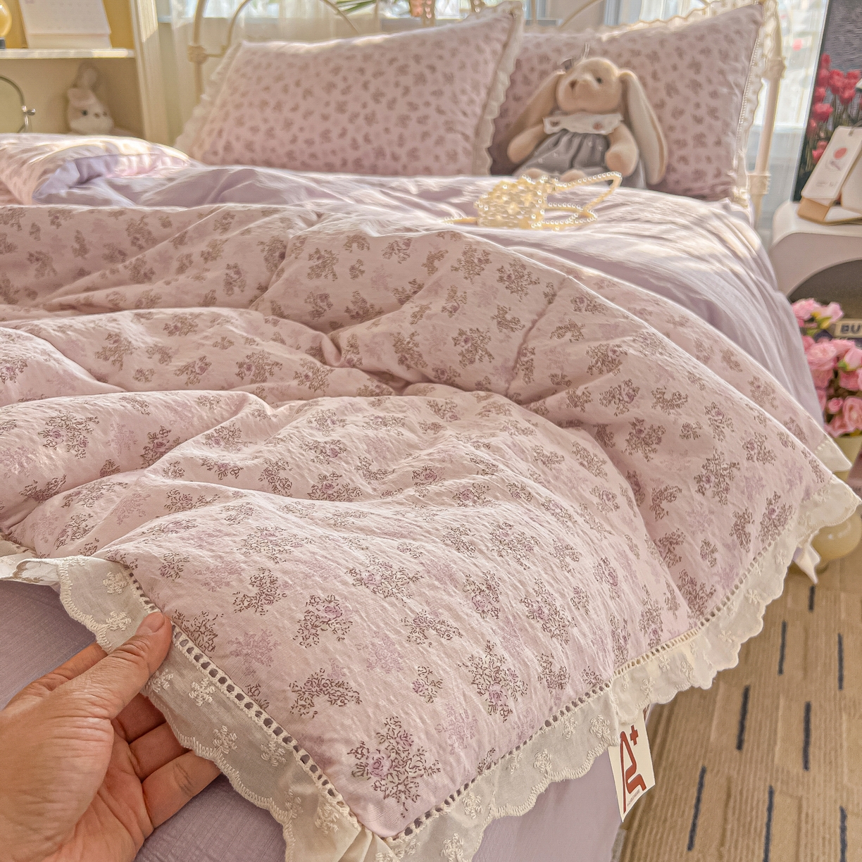 罗亿家纺 2026新款全棉镂空花边云感双层纱夏被四件套 薰衣草