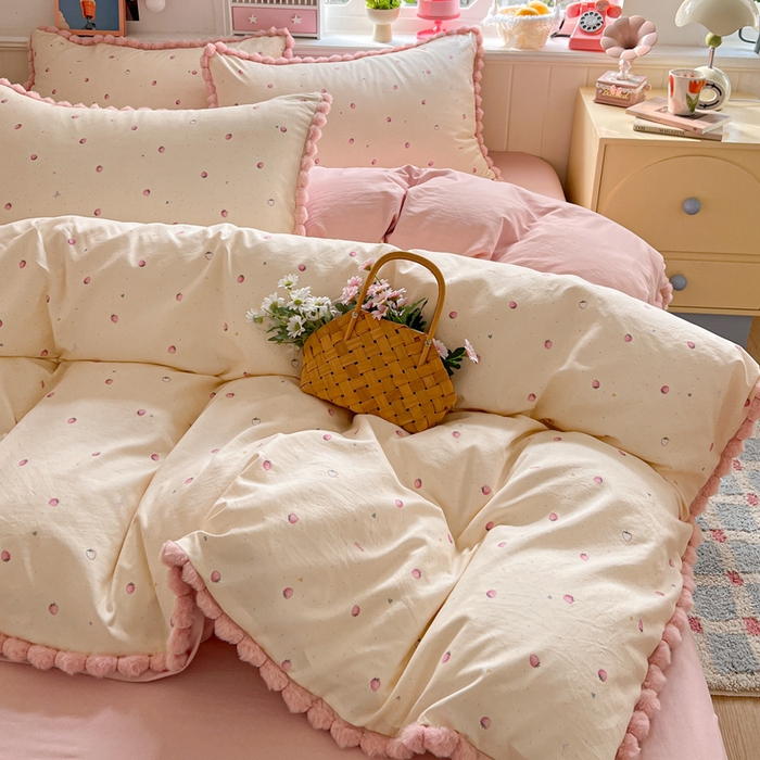 91家纺网 家纺一手货源 找家纺 鑫利来家纺 2026新款毛球款四件套古法水洗棉韩式法式花边四件套被套学生床单三件套 毛球款-草莓