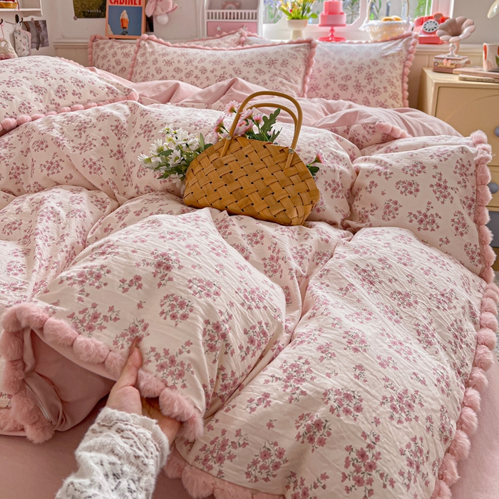 91家纺网 家纺一手货源 找家纺 鑫利来家纺 2026新款毛球款四件套古法水洗棉韩式法式花边四件套被套学生床单三件套 毛球款-七分甜