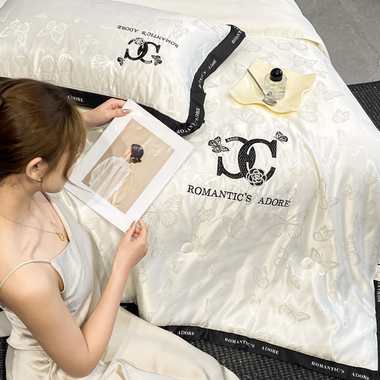 91家纺网 家纺一手货源 找家纺 （总）宇航家纺 2026新款厚织提花绣花水洗真丝夏被四件套单夏被