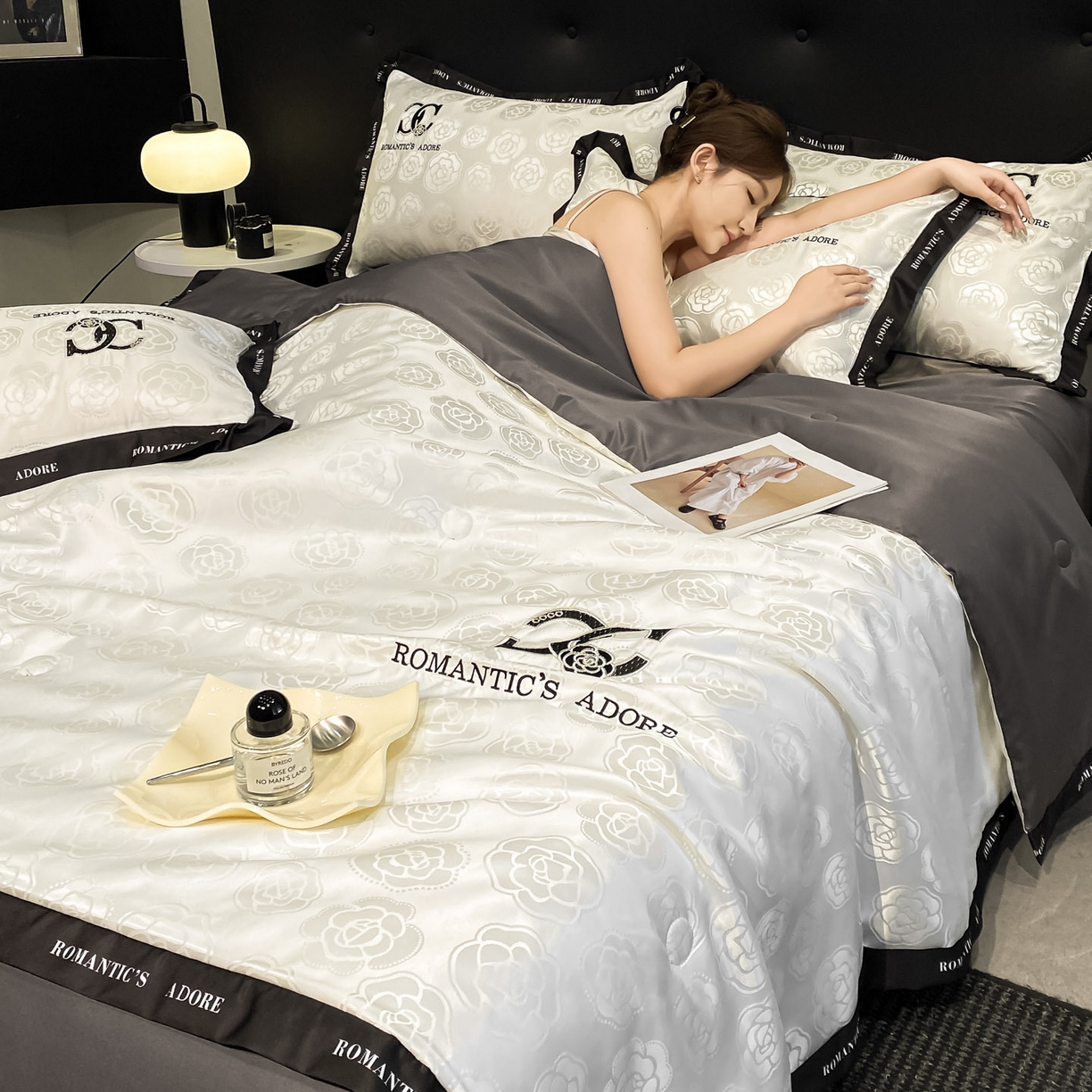 91家纺网 家纺一手货源 找家纺 （总）宇航家纺 2026新款厚织提花绣花水洗真丝夏被四件套单夏被