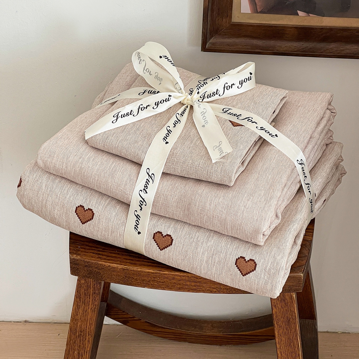 弗苓家纺 2026春季新款高克重加厚色织提花四件套 爱心咖