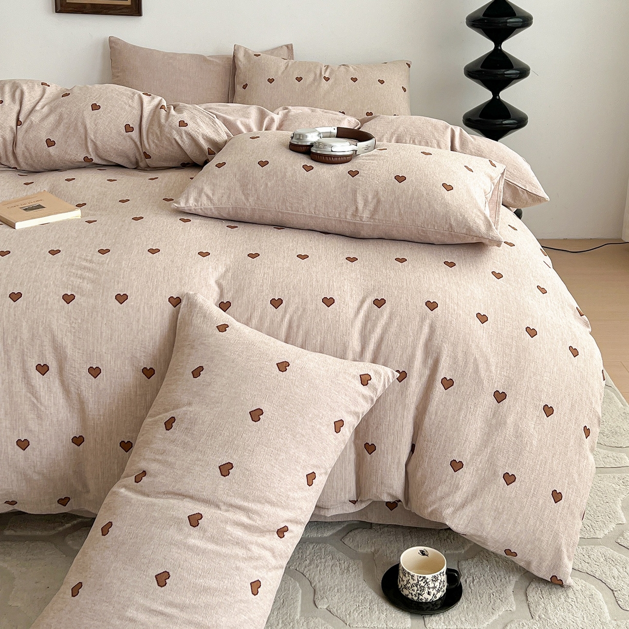 91家纺网 家纺一手货源 找家纺 弗苓家纺 2026春季新款高克重加厚色织提花四件套 爱心咖