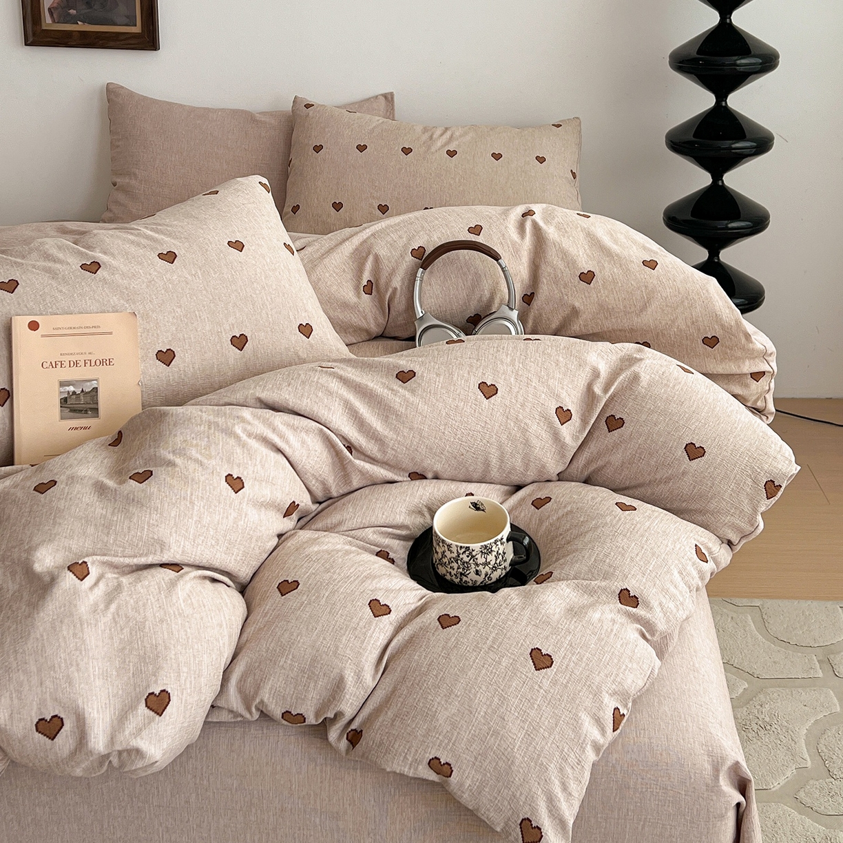 91家纺网 家纺一手货源 找家纺 弗苓家纺 2026春季新款高克重加厚色织提花四件套 爱心咖