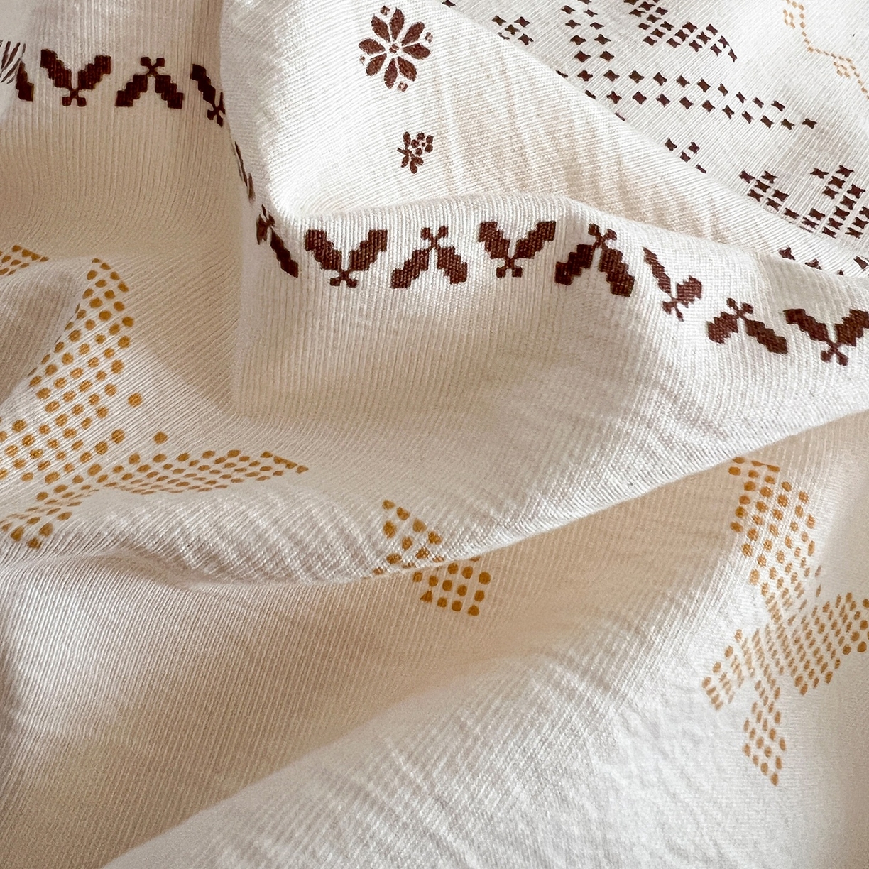 91家纺网 家纺一手货源 找家纺 弗苓家纺 2026春季新款高克重加厚色织提花四件套 北欧风情