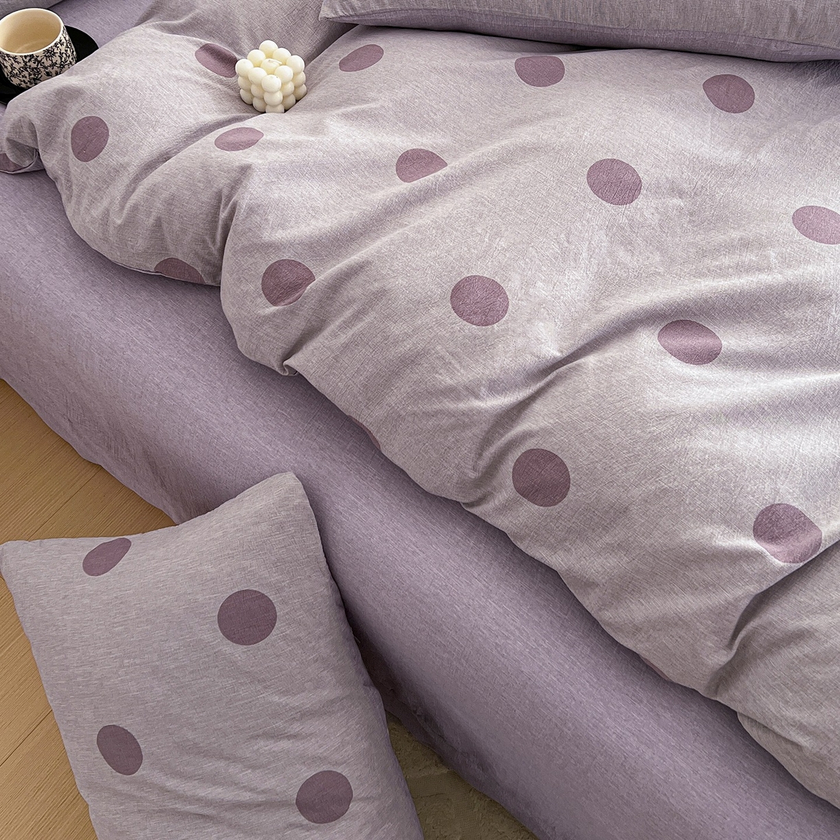 91家纺网 家纺一手货源 找家纺 弗苓家纺 2026春季新款高克重加厚色织提花四件套 波尔紫