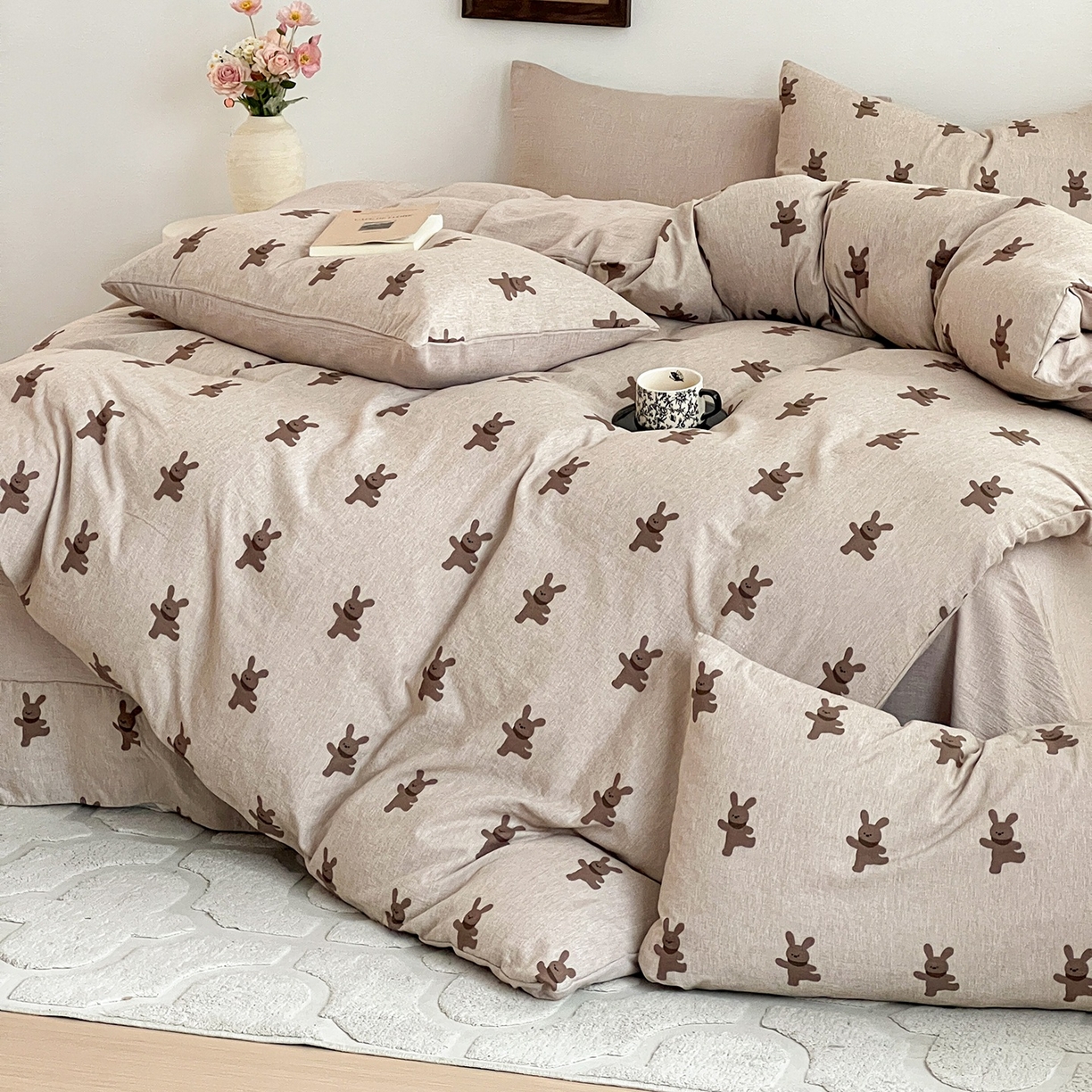 91家纺网 家纺一手货源 找家纺 弗苓家纺 2026春季新款高克重加厚色织提花四件套 布偶熊