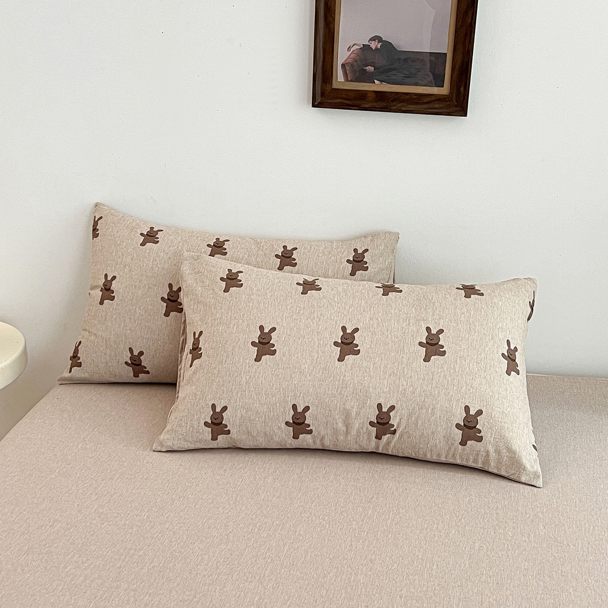 91家纺网 家纺一手货源 找家纺 弗苓家纺 2026春季新款高克重加厚色织提花四件套 布偶熊