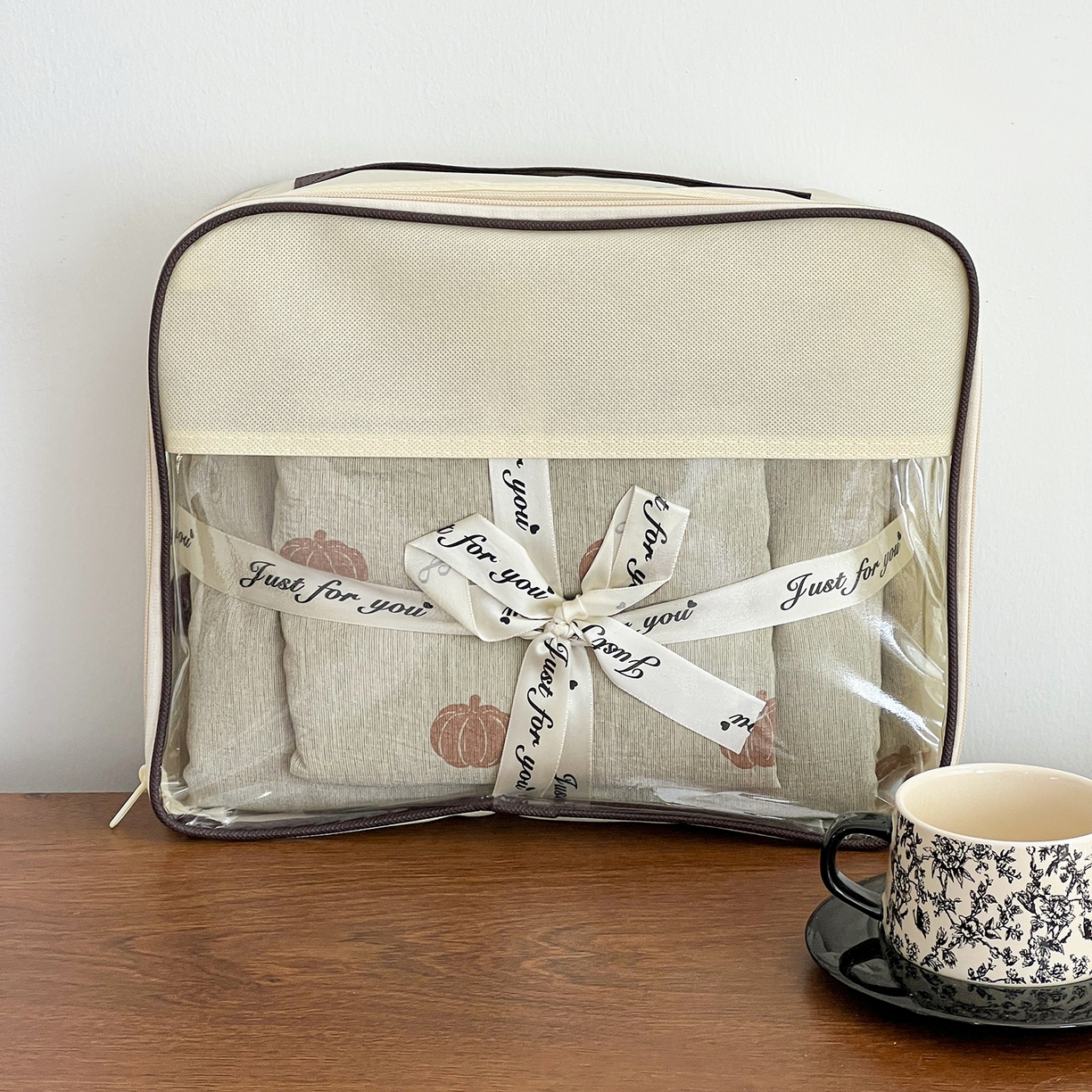 91家纺网 家纺一手货源 找家纺 弗苓家纺 2026春季新款高克重加厚色织提花四件套 复古南瓜