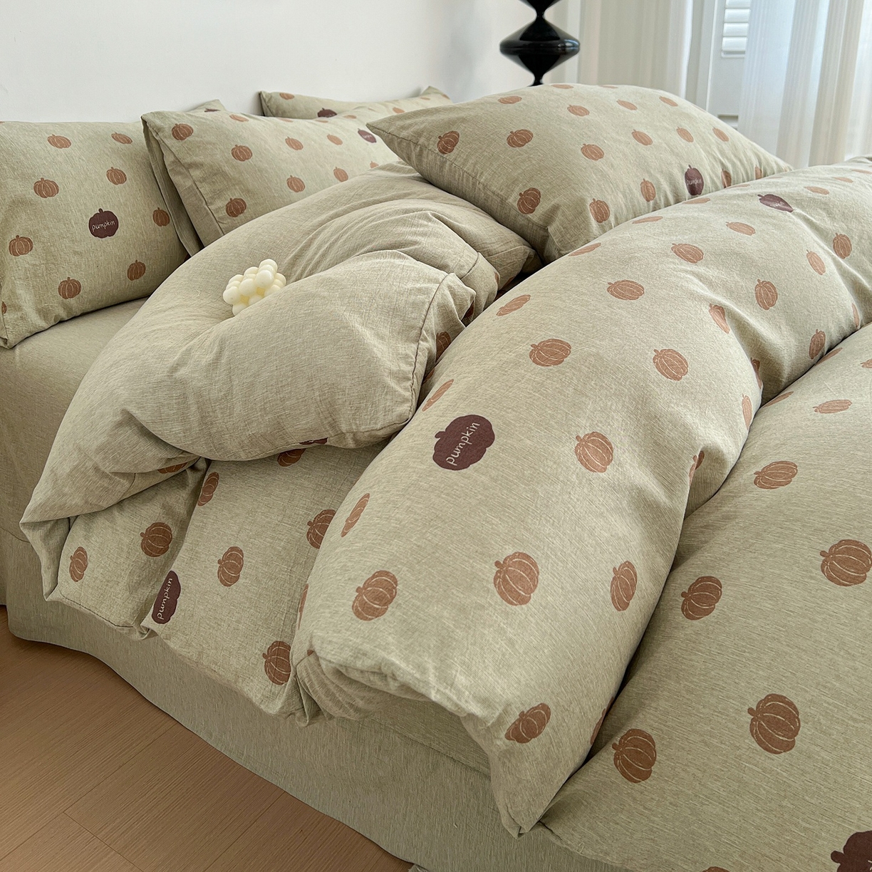 91家纺网 家纺一手货源 找家纺 弗苓家纺 2026春季新款高克重加厚色织提花四件套 复古南瓜