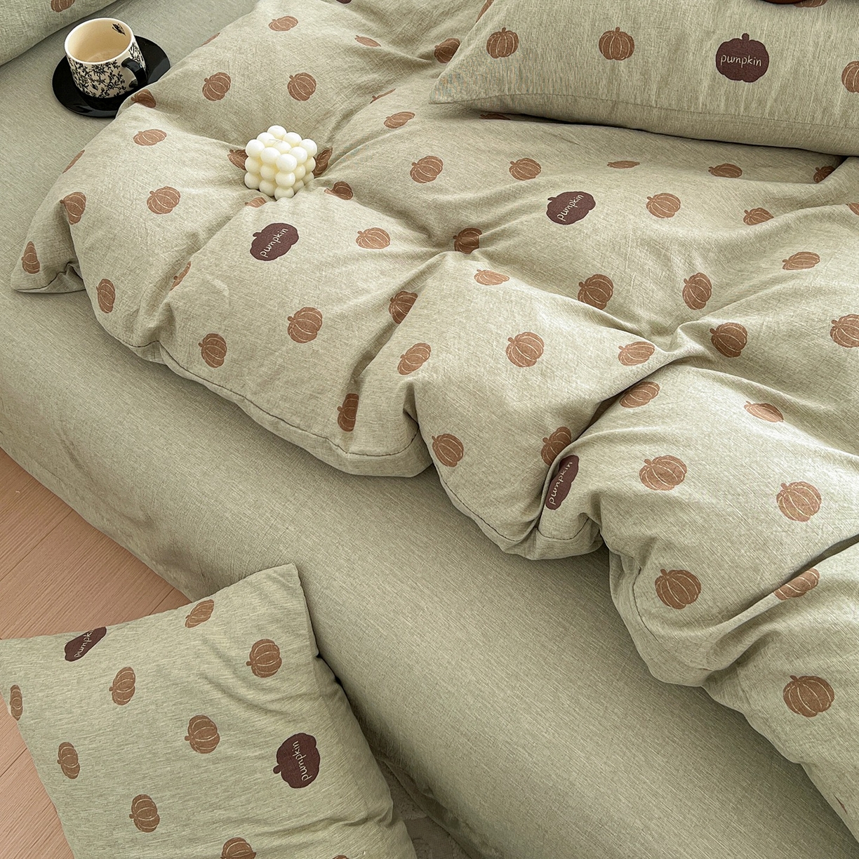 91家纺网 家纺一手货源 找家纺 弗苓家纺 2026春季新款高克重加厚色织提花四件套 复古南瓜