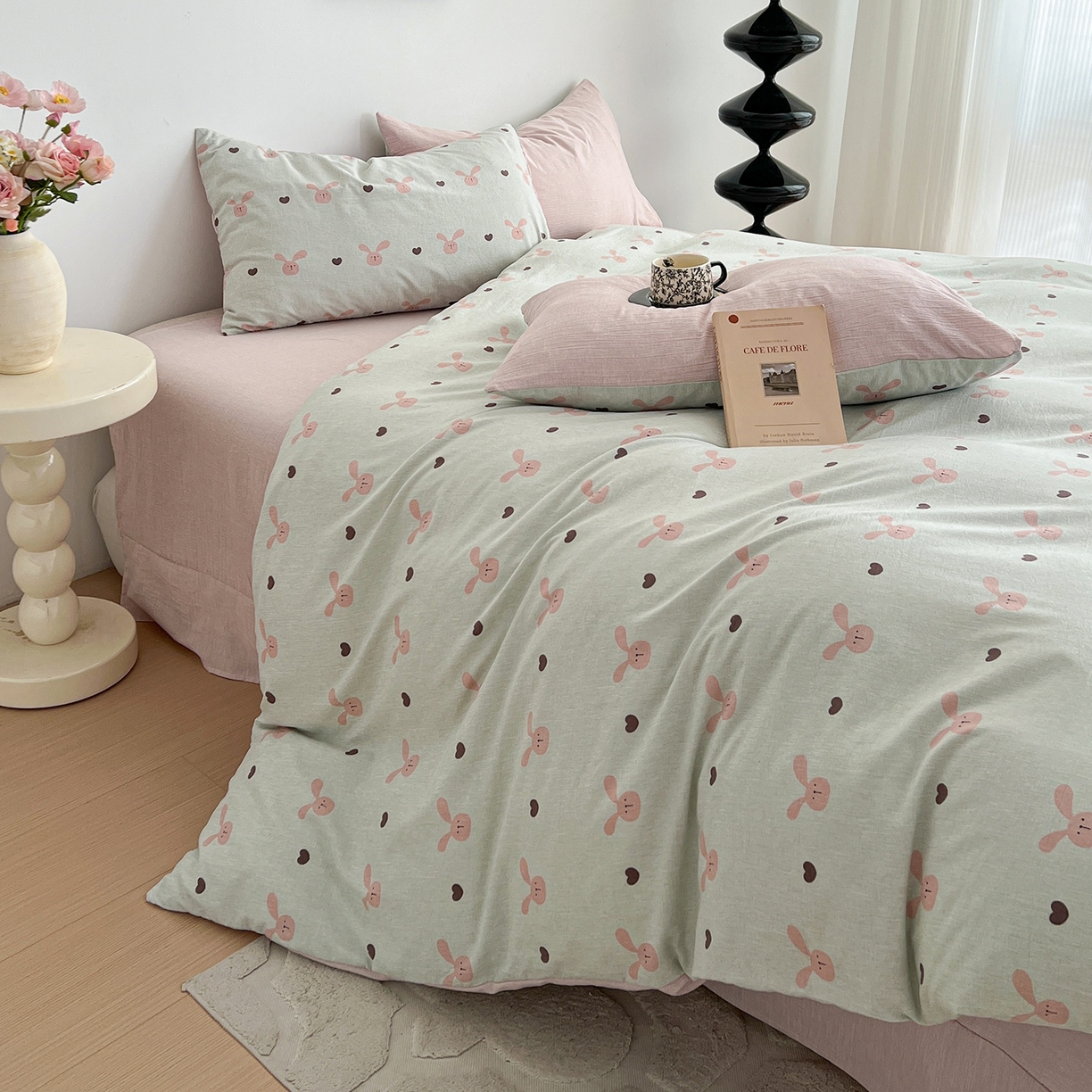 91家纺网 家纺一手货源 找家纺 弗苓家纺 2026春季新款高克重加厚色织提花四件套 红棕小兔