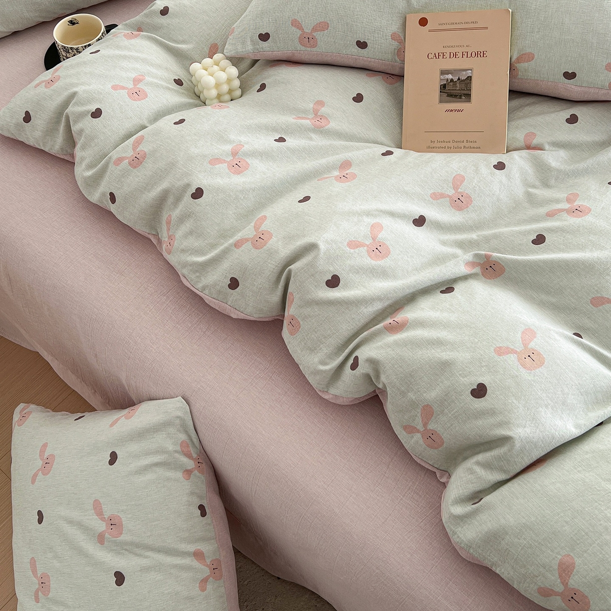 91家纺网 家纺一手货源 找家纺 弗苓家纺 2026春季新款高克重加厚色织提花四件套 红棕小兔