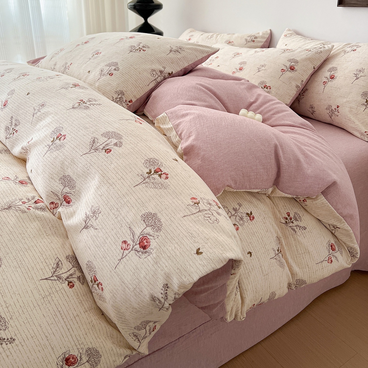 91家纺网 家纺一手货源 找家纺 弗苓家纺 2026春季新款高克重加厚色织提花四件套 美式玫瑰